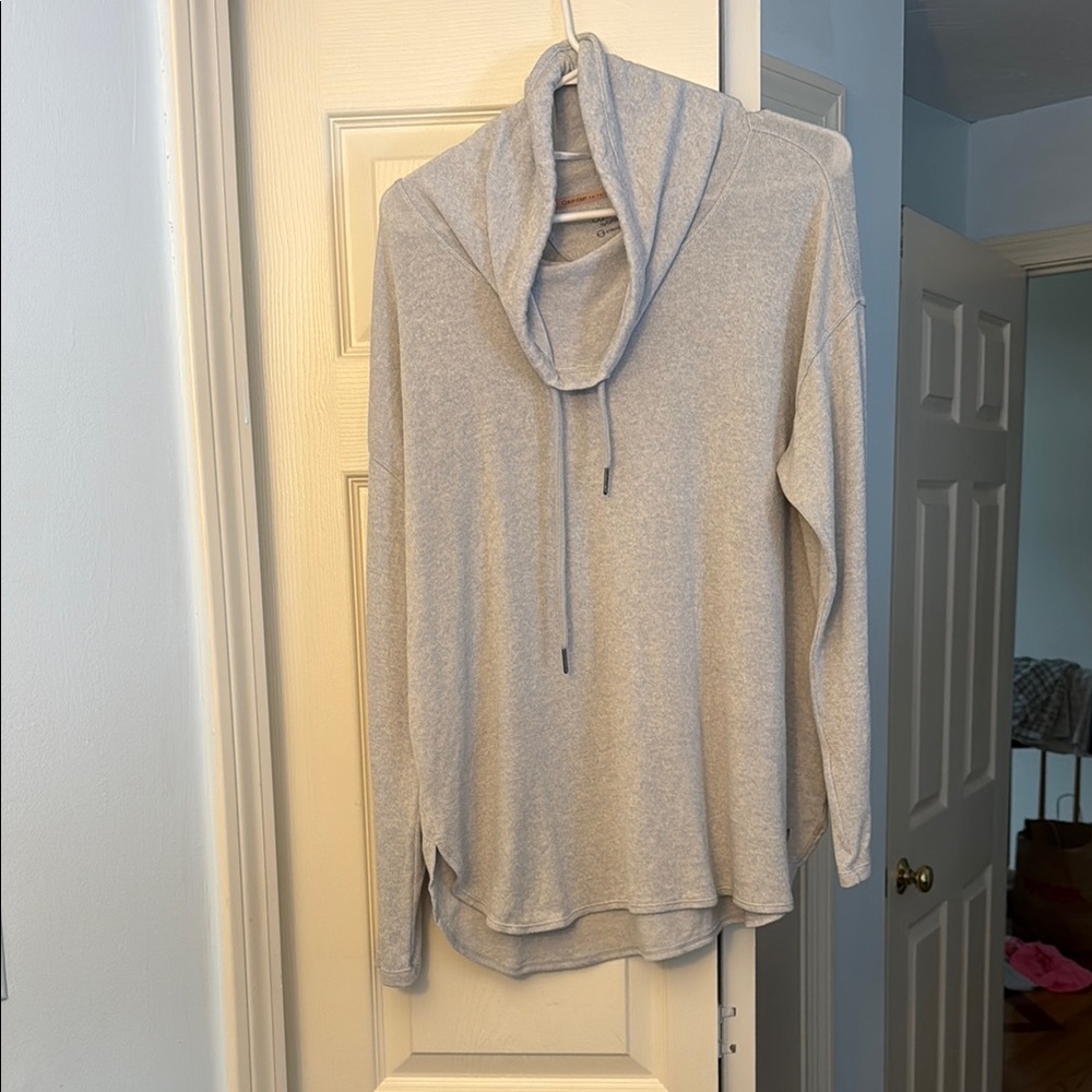 Calvin Klein Performance Gray Long Sleeve Tee